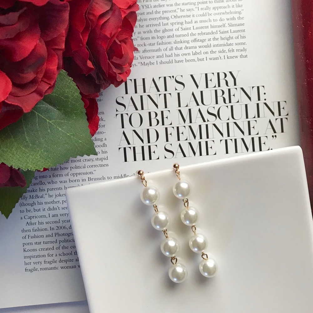 🔴 3/30$ Elegant Long White Pearl Stud Earrings